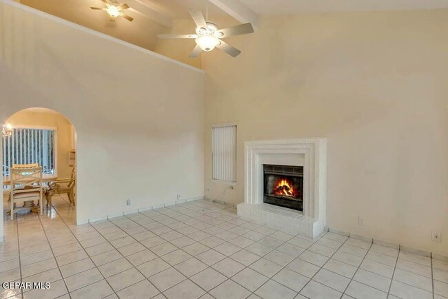 Building Photo - 10955 Yogi Berra Cir