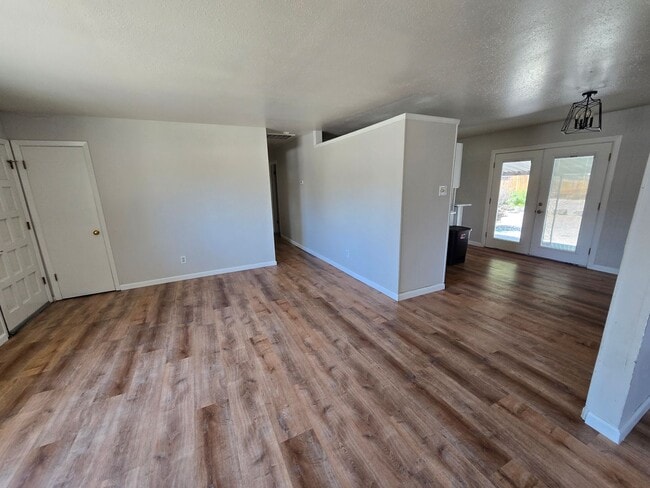 Building Photo - Bright and Spacious Northwest Reno Home wi...