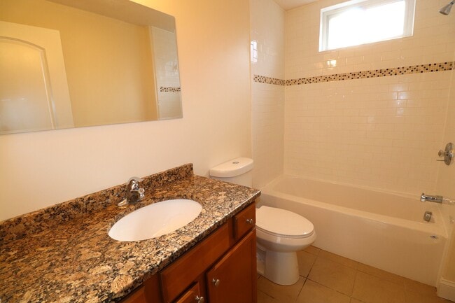 Building Photo - 66 Myrtle Ave