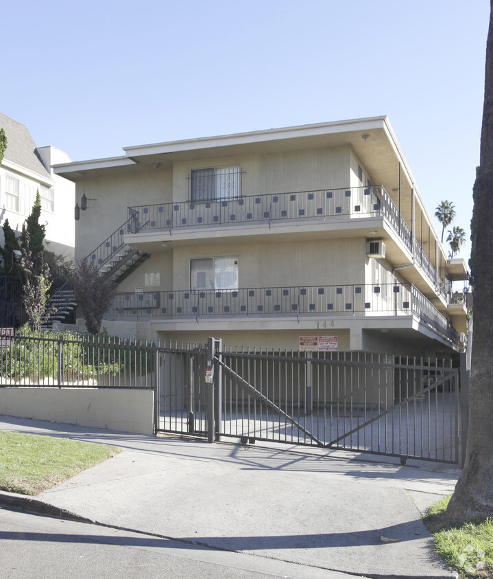 Primary Photo - 144 N Catalina St