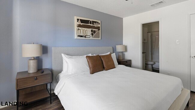 Foto del edificio - 1225 E Pleasant Run Rd