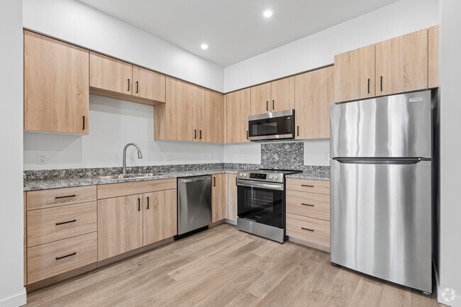 Interior Photo - The Grove at Woodlake