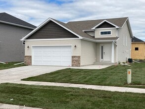 Building Photo - 6682 28th St S