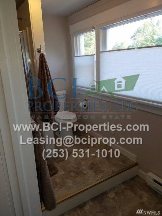 Building Photo - Beautiful 4 Bedroom Home Available in Down...