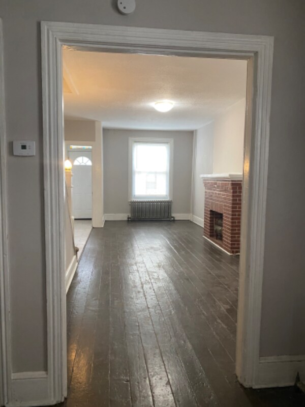 Building Photo - 107 Mulberry St