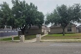 Primary Photo - 2204 N Dahlia St