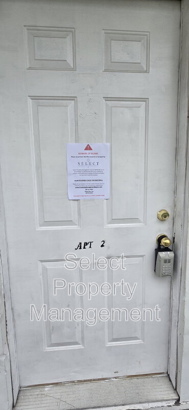 Foto del edificio - 1637 St Marys Ave