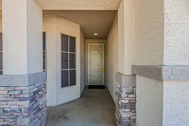 Foto del edificio - 3877 S Coach House Dr