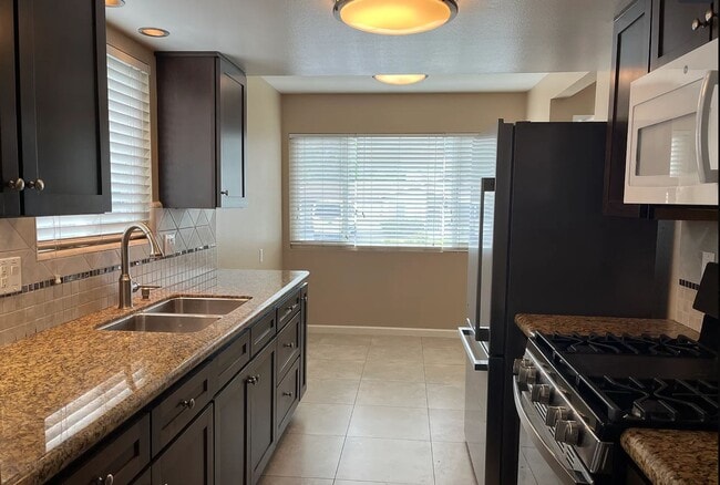 Foto del edificio - 736 Teaberry St