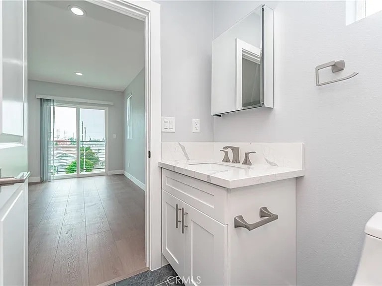 Building Photo - 1265 E Adams Blvd