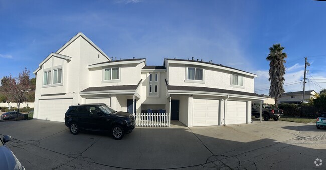 Exterior stucco, frames and front door was newly painted 12/14/2024 - 1344 Daniel Ct