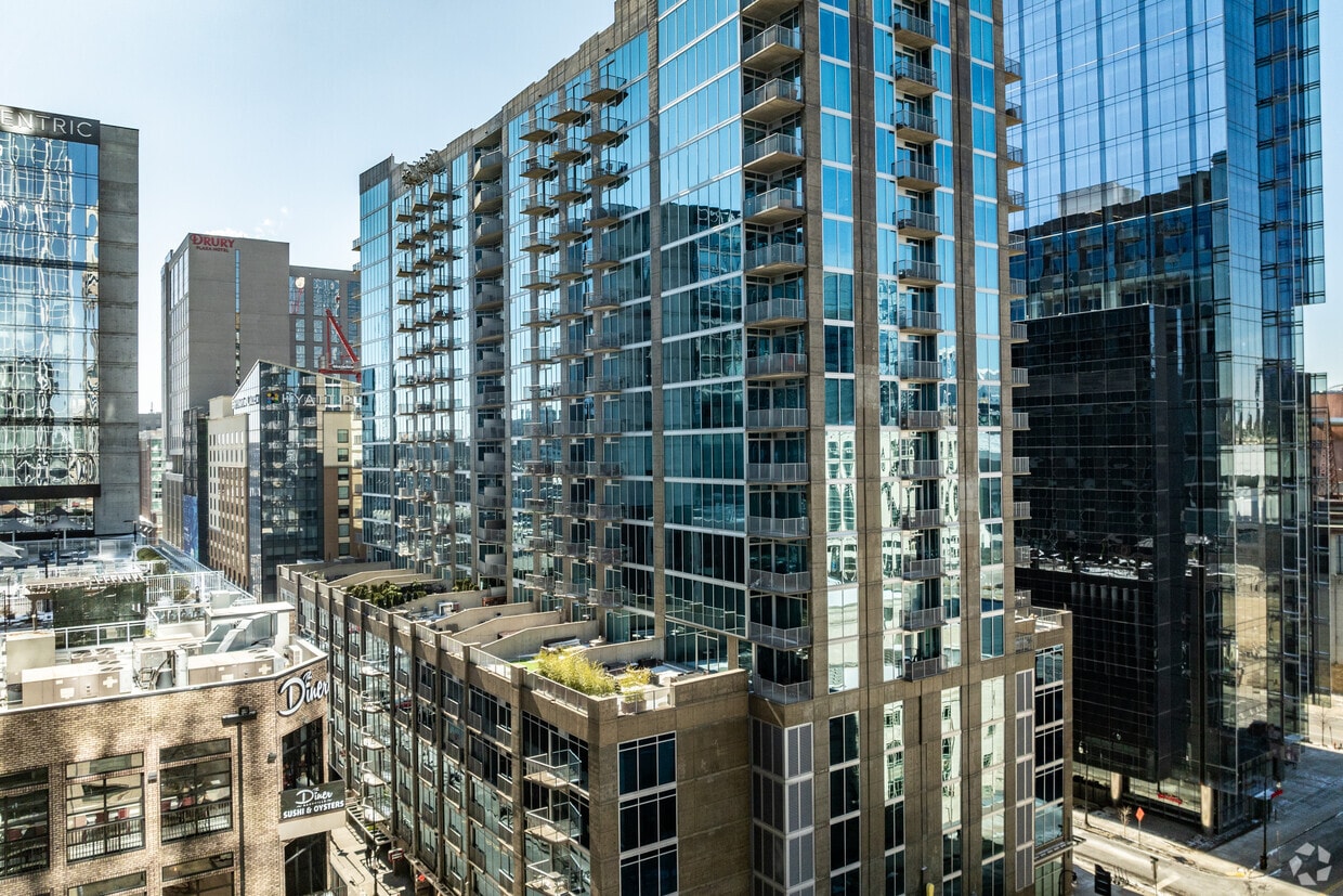 Primary Photo - Encore Condominiums
