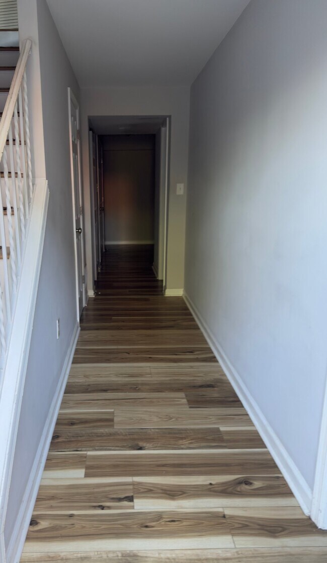 Foto del edificio - 16707 Chowning Ct