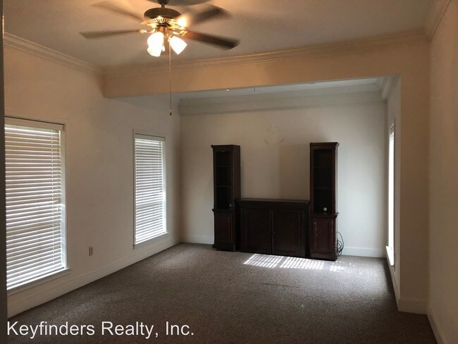 Building Photo - 3 br, 1 bath House - 159 6th Street