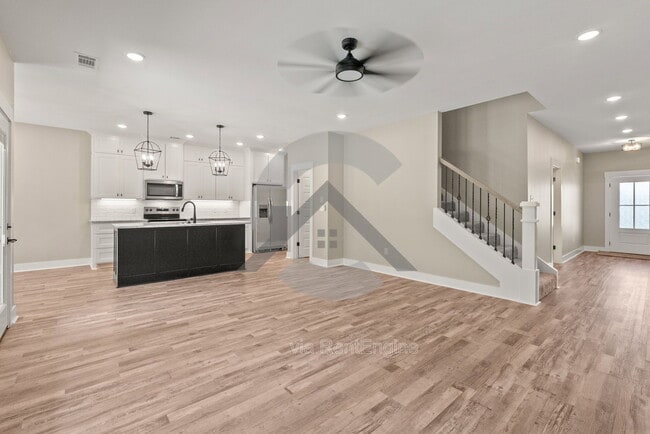 Foto del edificio - 1295 Acuff Ln