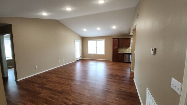 Foto del edificio - 2002 S Frankfort Ave