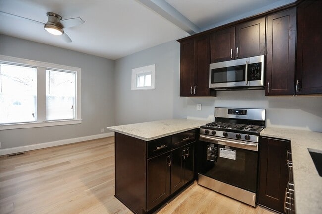 Building Photo - 544 Culver Pkwy