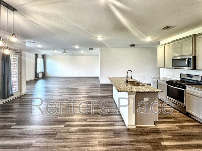 Foto del edificio - 7208 E 154th Pl S
