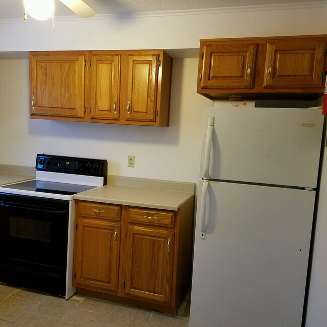 Building Photo - 1292 US-44