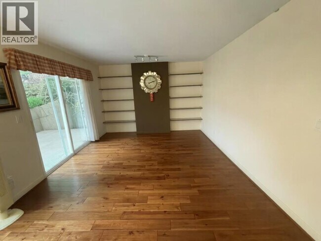 Photo du bâtiment - 1599 Plateau Crescent