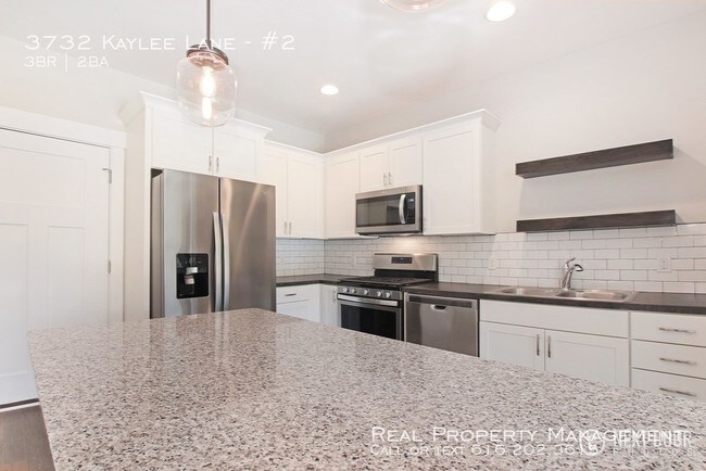 Foto del edificio - 3732 Kaylee Ln