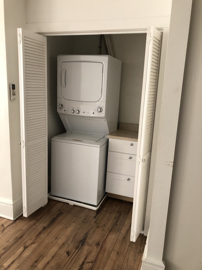 closeted washer dryer with cabinet space - 140 N Prince St