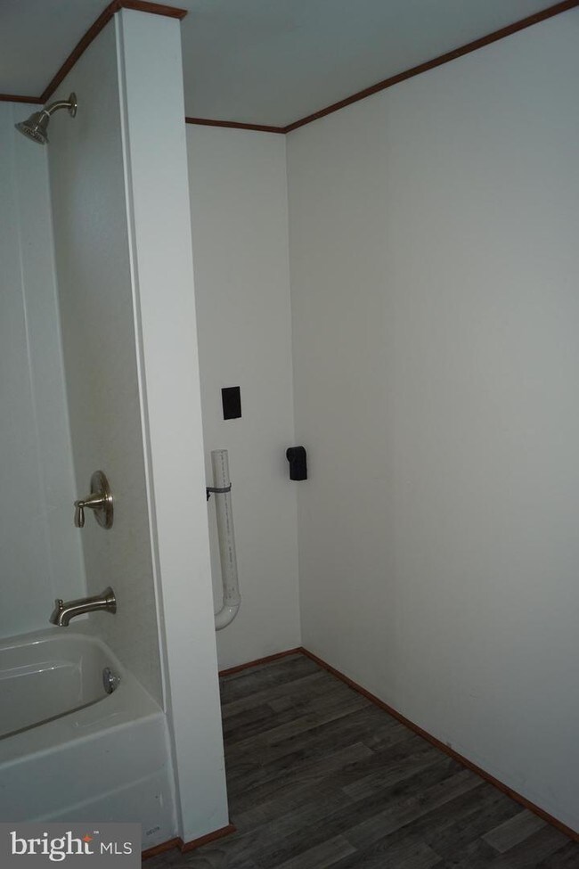 Building Photo - 12055 Hess Ave