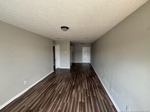 Building Photo - 6408 Ezras Ct