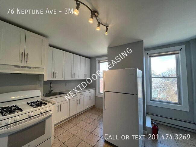 Building Photo - 76 Neptune Ave