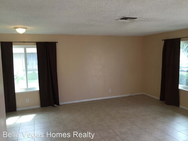 Building Photo - 1480 Lorilyn Ave