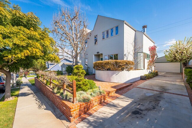 Foto del edificio - Warm & Inviting Manhattan Beach Rental Home!