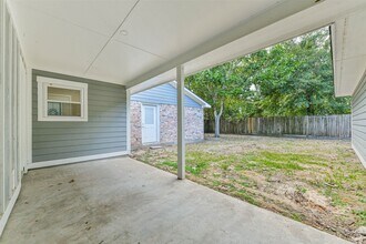 Building Photo - 605 Kings Ct Building Photo - 605 Kings Ct