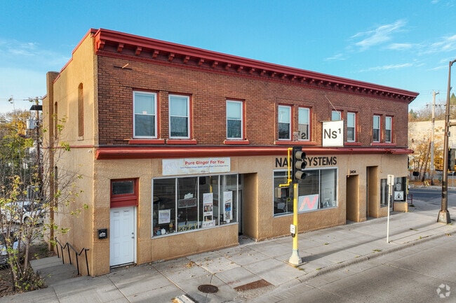 Building Photo - Brick and Beam Flats
