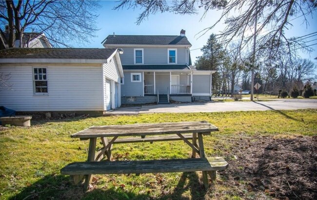 Building Photo - 2753 Canfield Rd