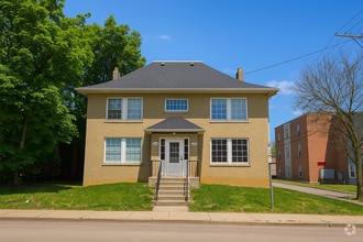 Building Photo - 285 E 12th Ave
