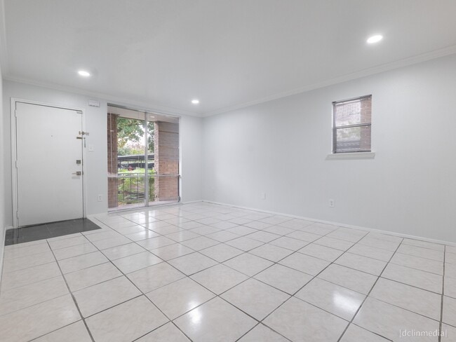 Building Photo - 4643 Wild Indigo St