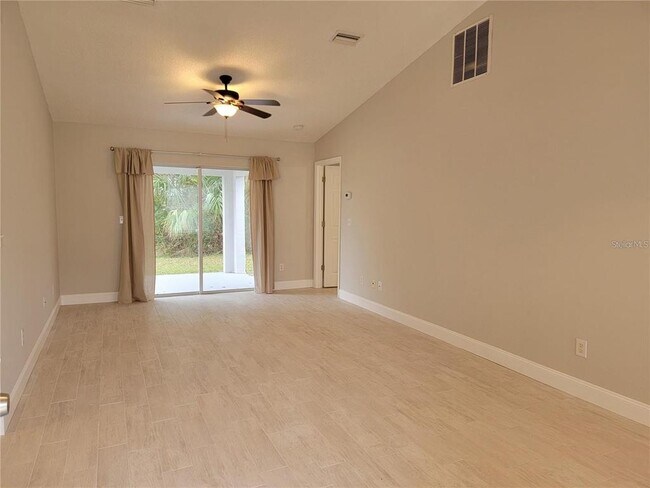 Building Photo - 173 Bird of Paradise Dr