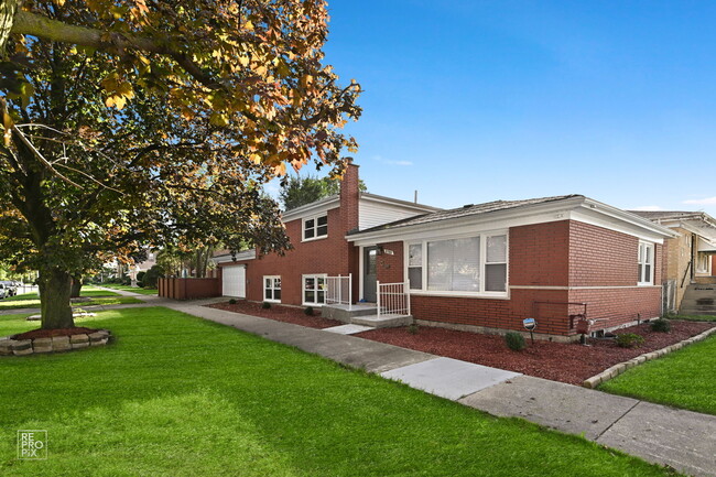 Foto del edificio - 8300 S Prairie Ave