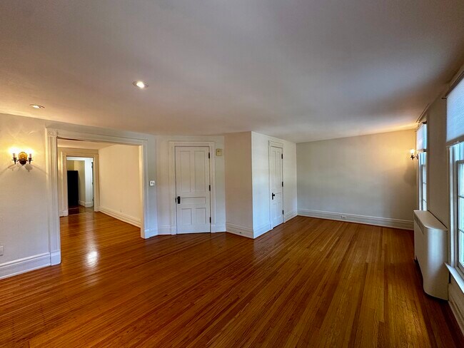 Building Photo - 510 Lafayette Ave