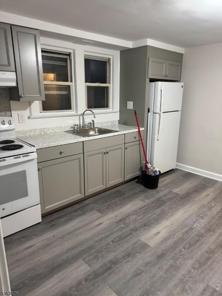 Photo - 1062 E 25th St