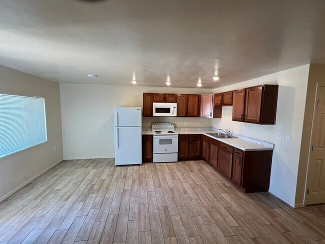 Cocina - 1001 Elledge Dr