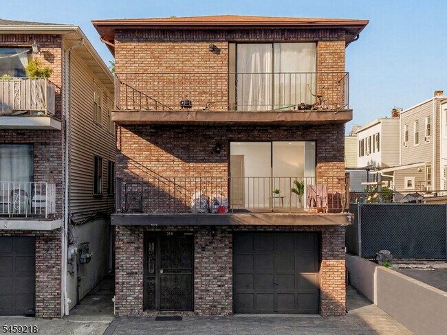 Foto del edificio - 314 St Pauls Ave