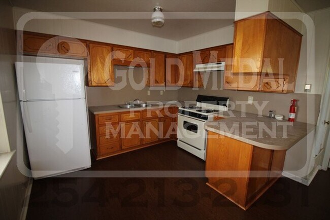 Building Photo - 812 Pecan Circle