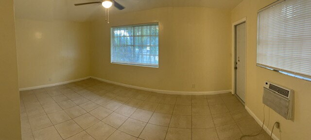Foto del edificio - Spacious 1-Bedroom Home Offering Comfort a...