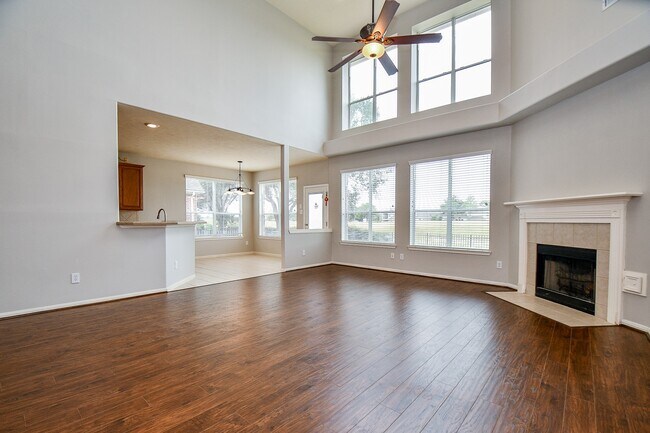 Building Photo - 16230 S Southern Stone Dr