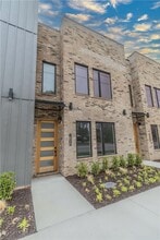 Building Photo - 4104 W Olive St