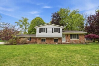 Building Photo - 2478 Hiller Rd