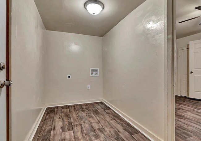 Foto del edificio - 309 E Brandon St.