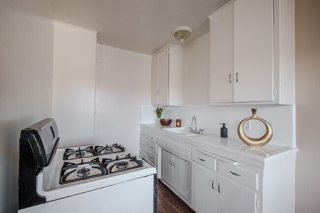 Foto del edificio - 1887 Locust Ave