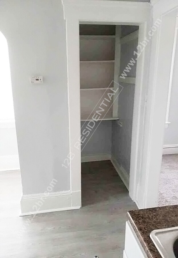 Foto del edificio - 2-Bedroom Home Close to Downtown